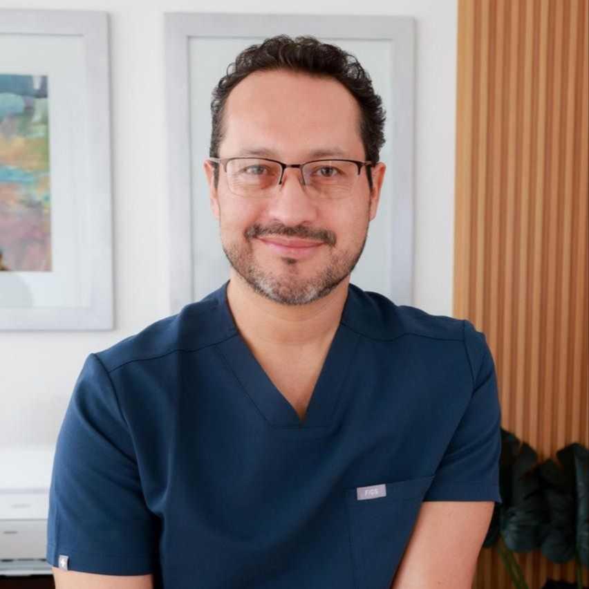 Dr. Ulises Jesús Chávez Villanueva
